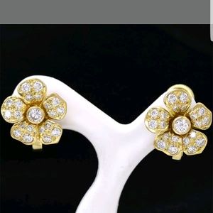 18k Yellow Flower Diamond/Floral Earrings